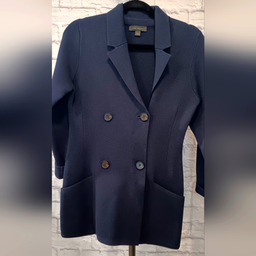 Sweater jacket - Picture 1 of 3